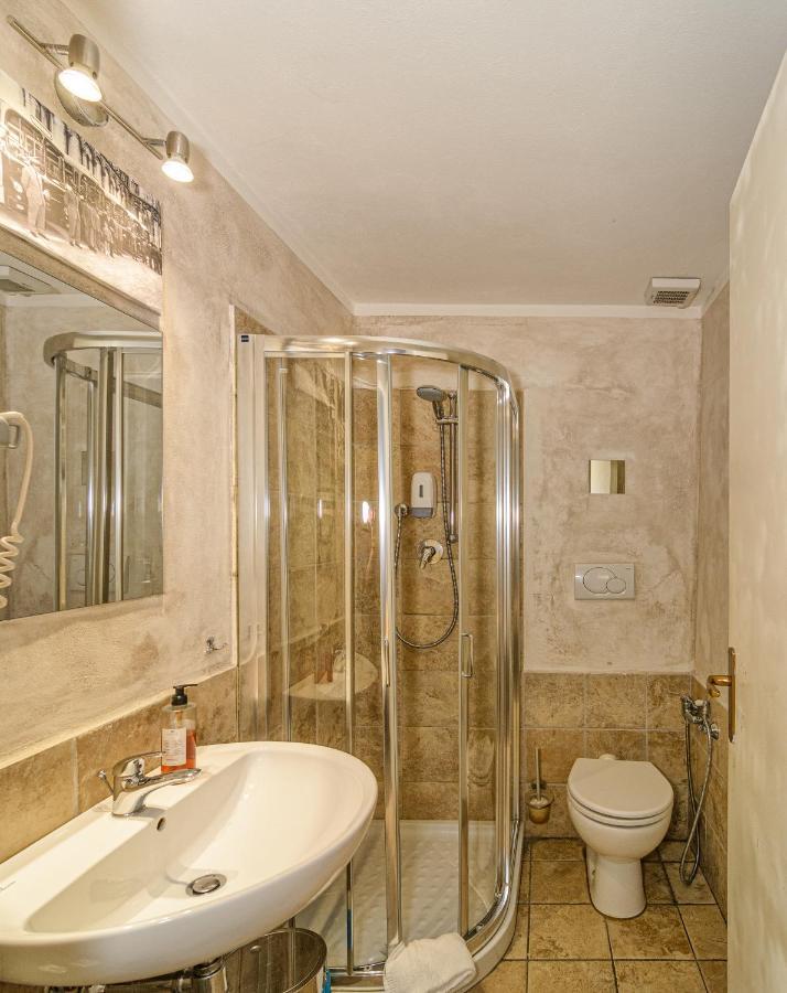 B&B Relais Inn Лукка Экстерьер фото